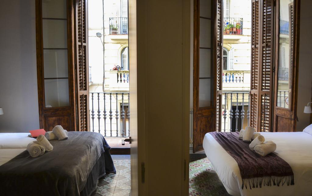Happy People Plaza Espana Apartments Barcelona Pokoj fotografie